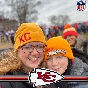 Meet your Posher, Holly